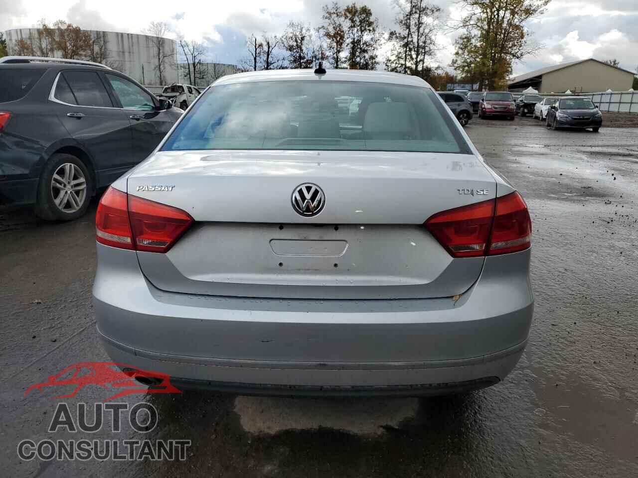 VOLKSWAGEN PASSAT 2014 - 1VWBN7A36EC003032