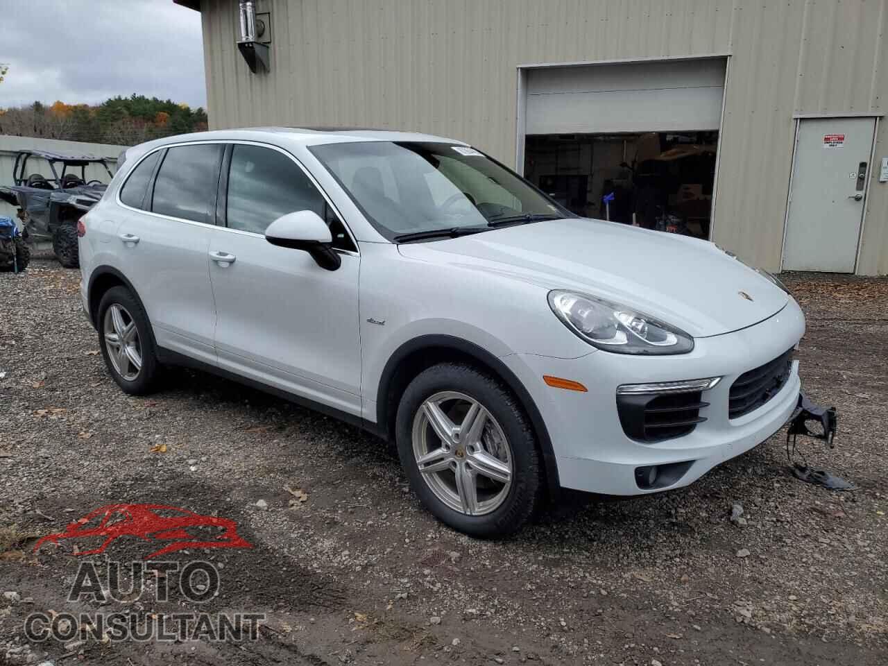 PORSCHE CAYENNE 2015 - WP1AF2A21FLA30483