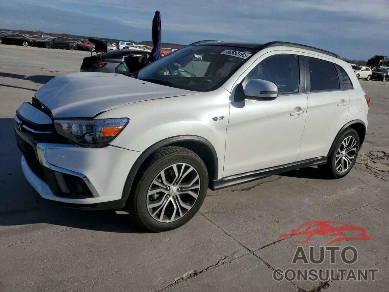MITSUBISHI OUTLANDER 2018 - JA4AP4AW8JU025467