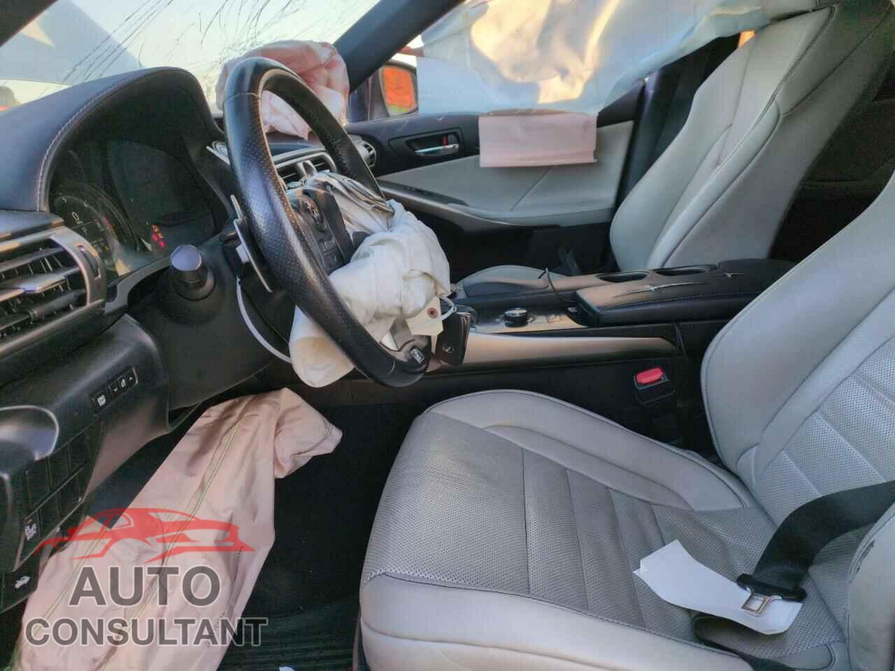 LEXUS IS 2014 - JTHCF1D23E5010267