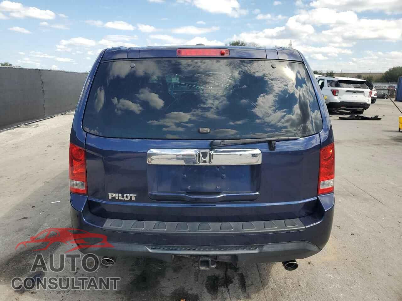 HONDA PILOT 2015 - 5FNYF3H53FB010115