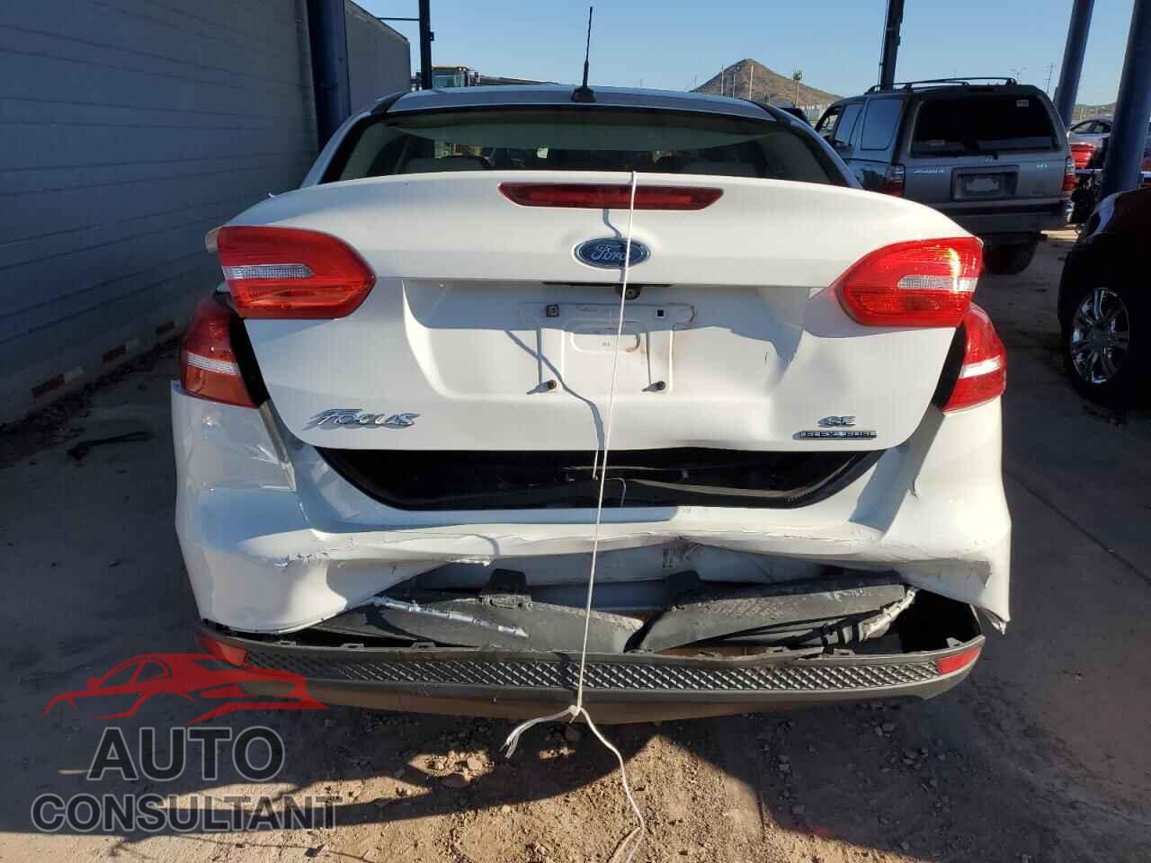 FORD FOCUS 2015 - 1FADP3F2XFL343838