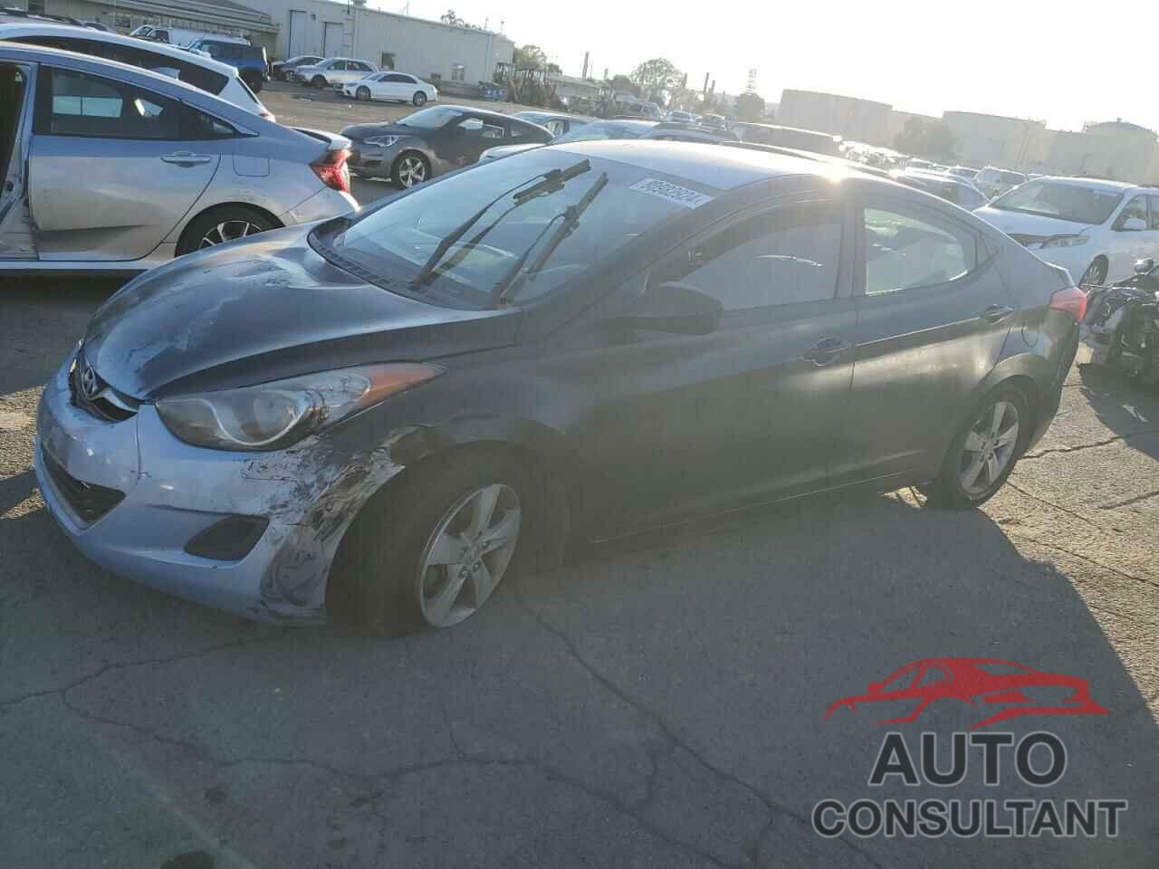 HYUNDAI ELANTRA 2013 - KMHDH4AE6DU768653