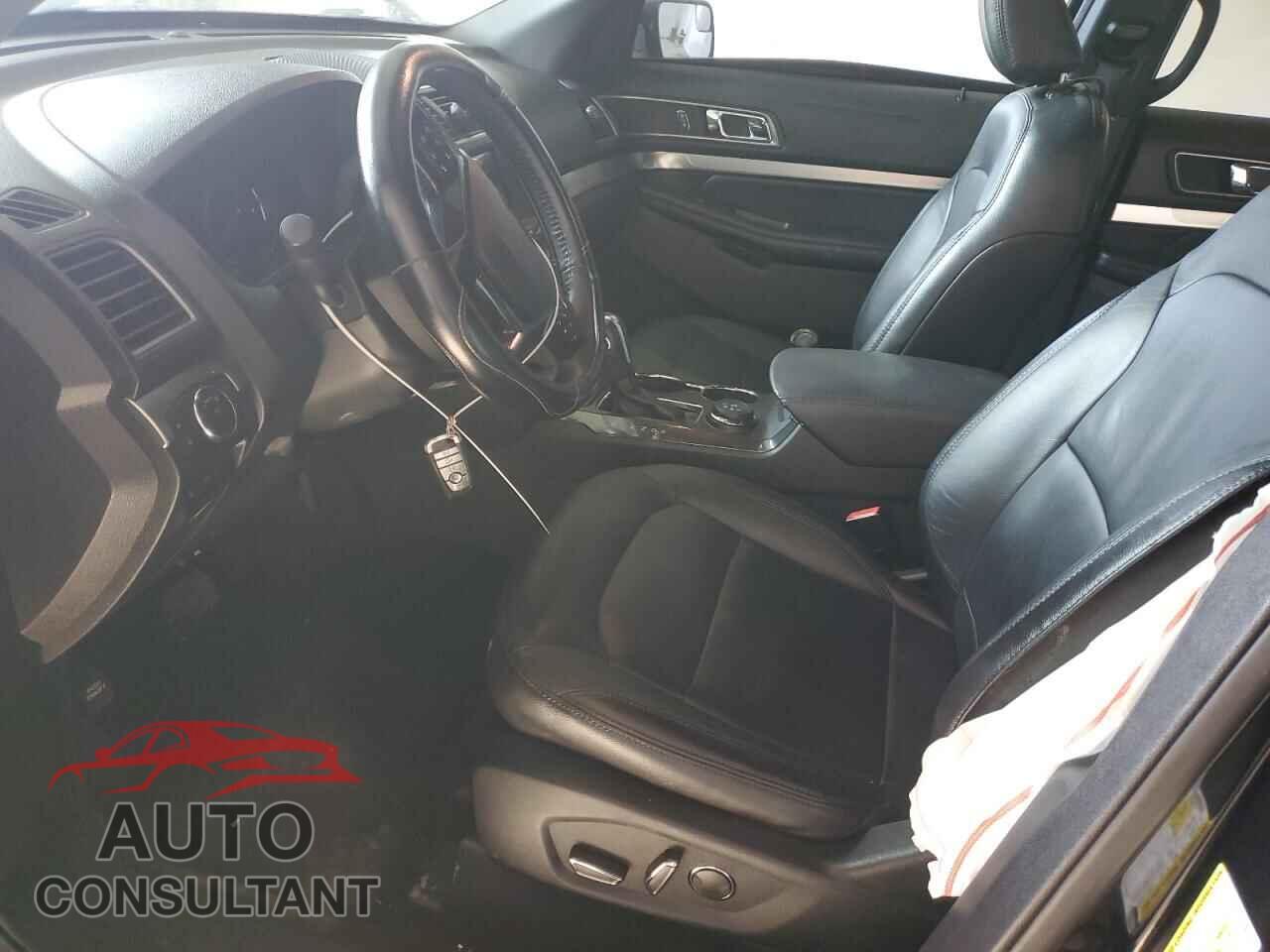 FORD EXPLORER 2018 - 1FM5K8D81JGB97215