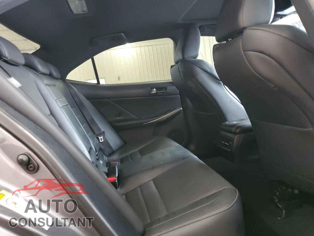 LEXUS IS 2015 - JTHCF1D29F5019329