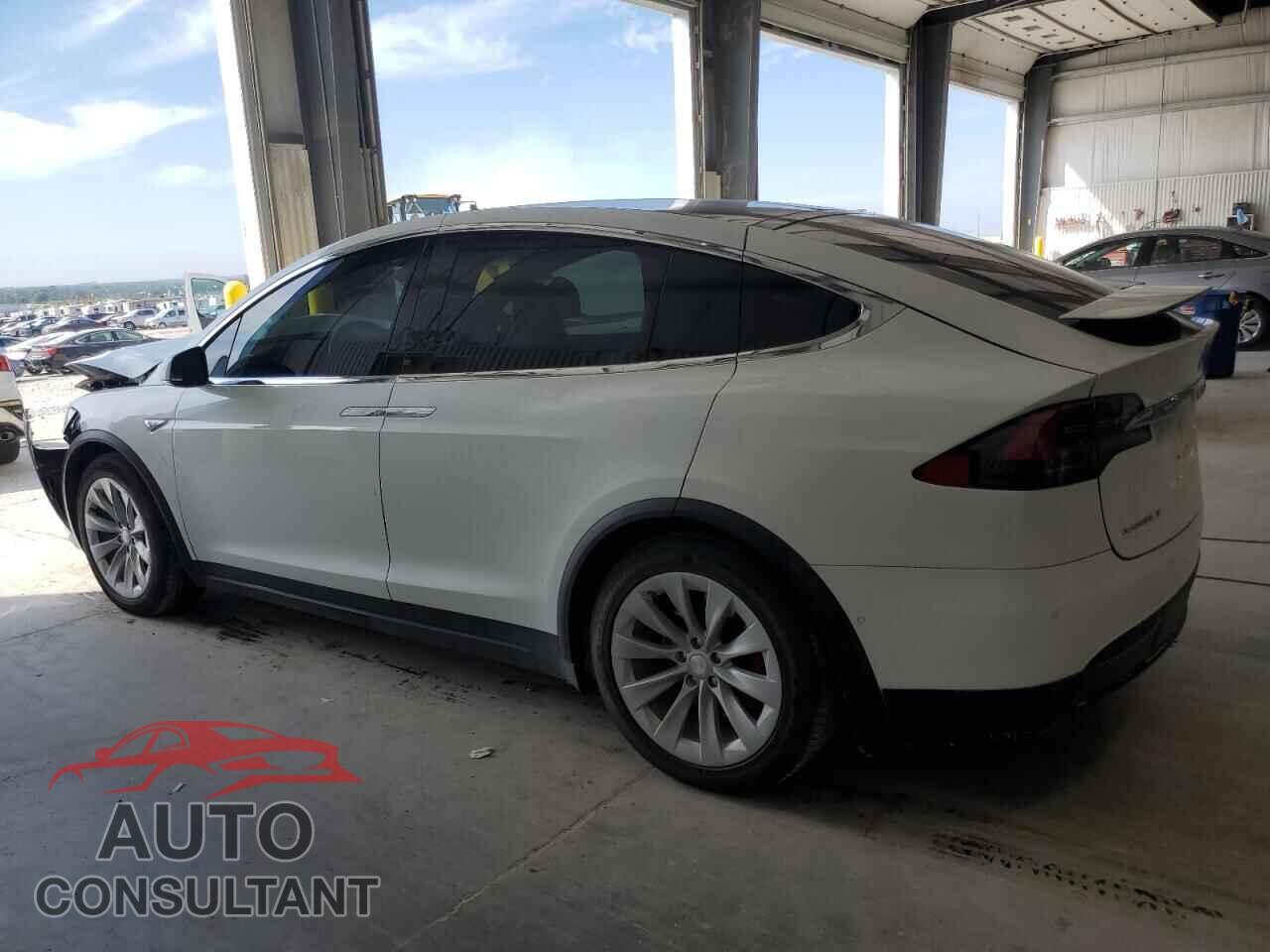 TESLA MODEL X 2016 - 5YJXCBE49GF016562