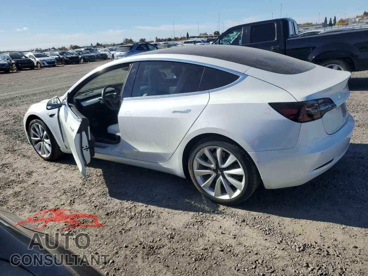 TESLA MODEL 3 2018 - 5YJ3E1EA7JF169652