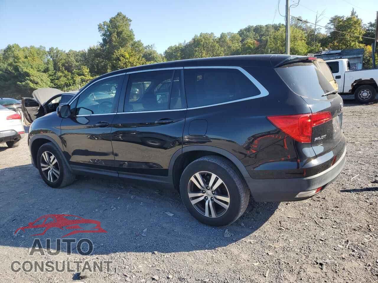 HONDA PILOT 2017 - 5FNYF6H57HB019081