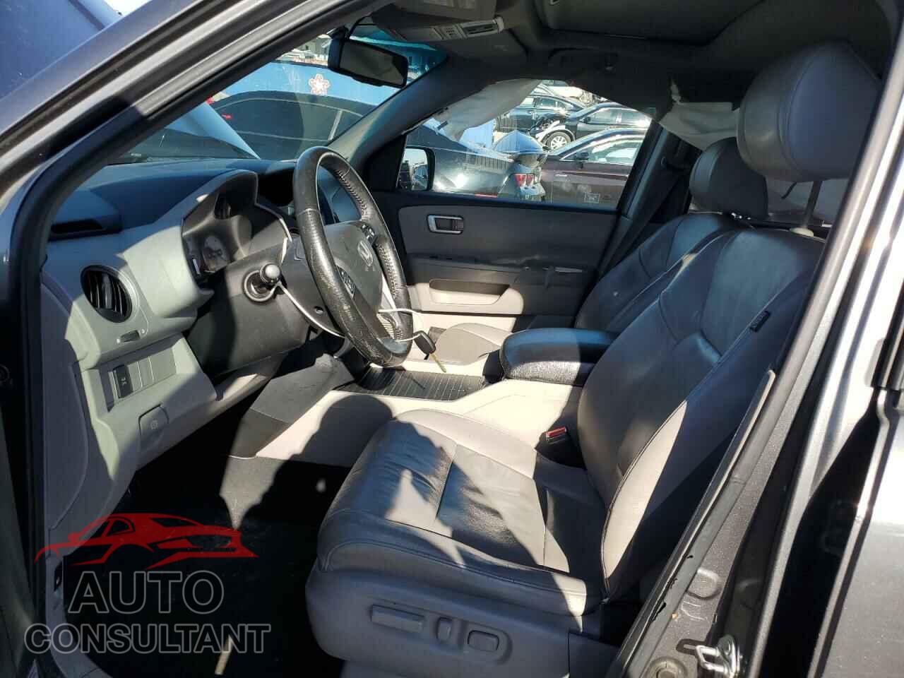HONDA PILOT 2011 - 5FNYF4H52BB020070