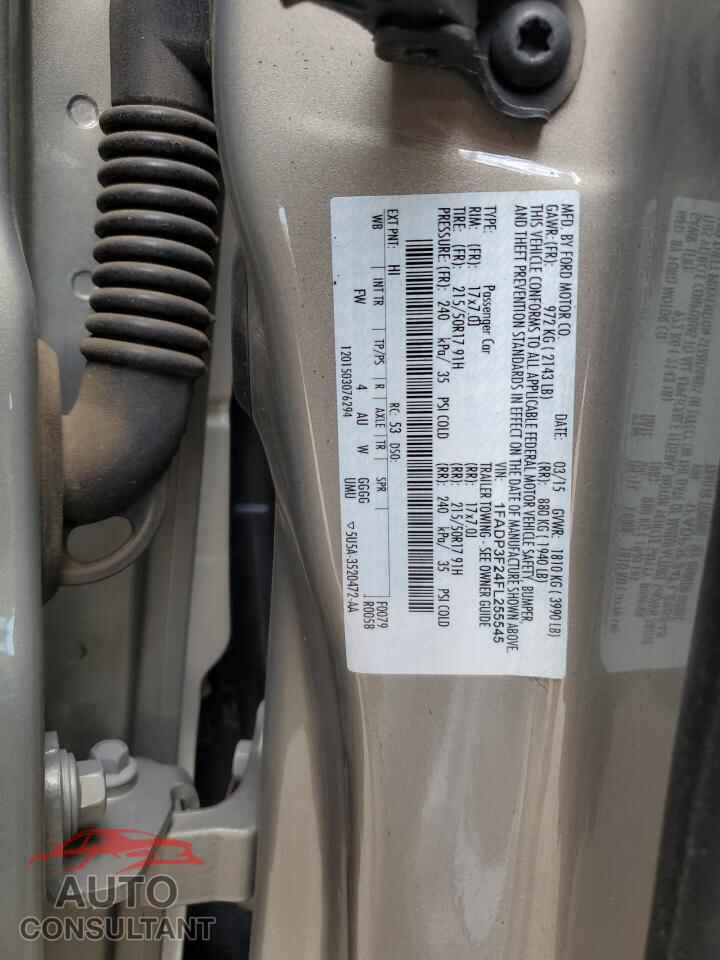 FORD FOCUS 2015 - 1FADP3F24FL255545