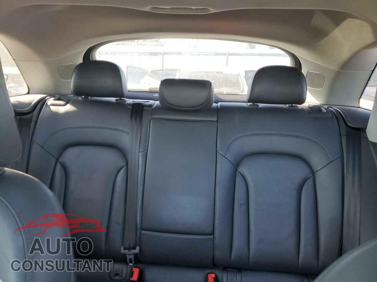 AUDI Q3 2016 - WA1EFCFS2GR013847