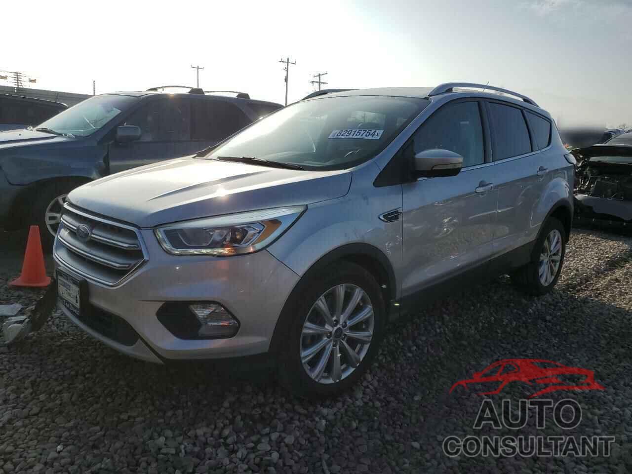 FORD ESCAPE 2017 - 1FMCU9J94HUD95948