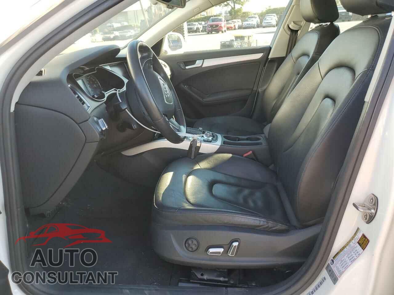 AUDI A4 2014 - WAUFFAFL7EA083828