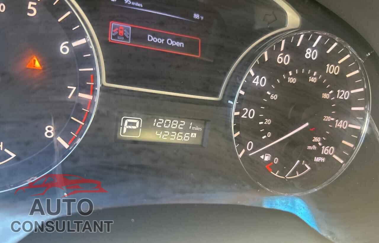 NISSAN PATHFINDER 2014 - 5N1AR2MN7EC682890