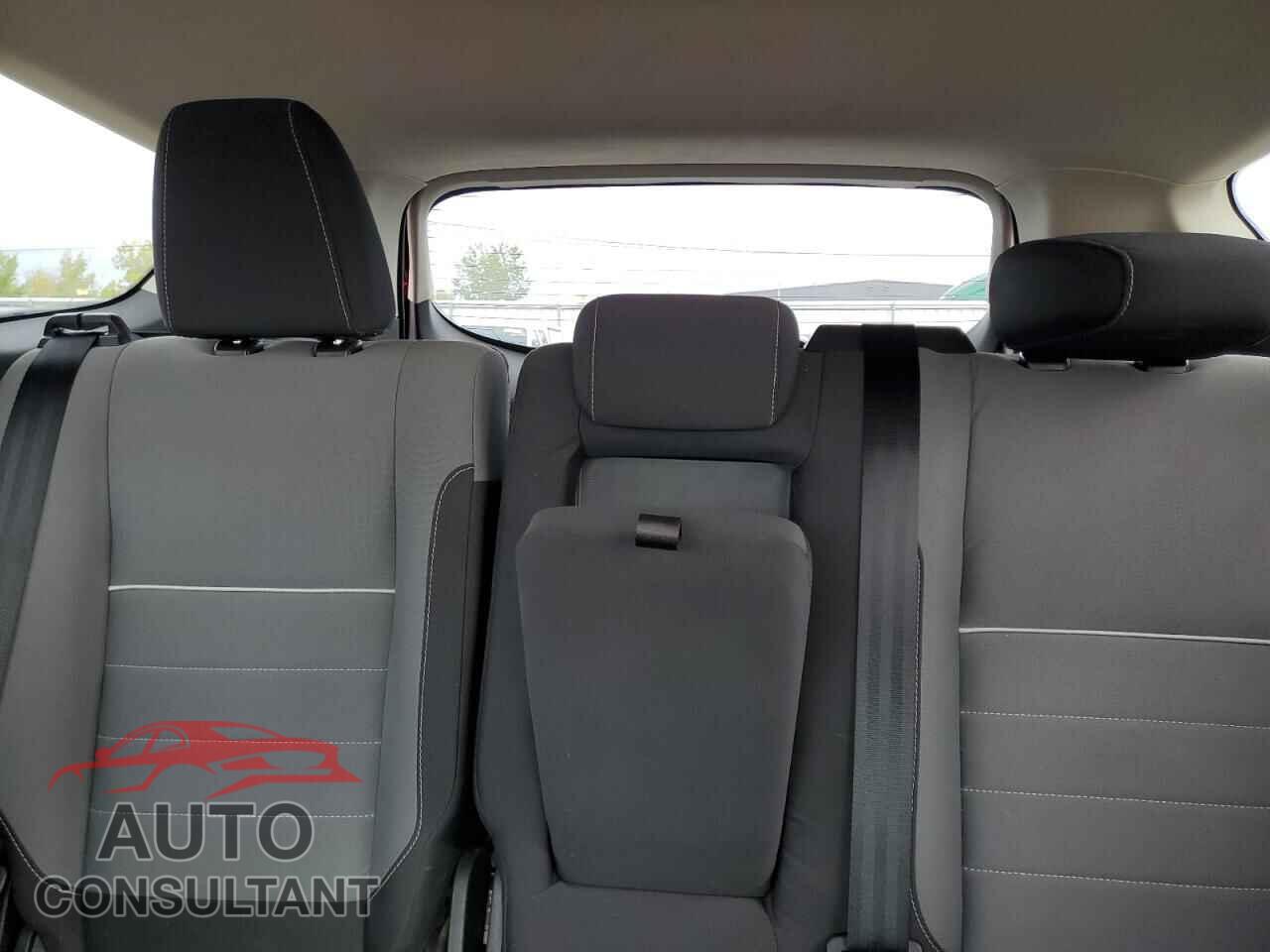 FORD ESCAPE 2015 - 1FMCU0G74FUA89704