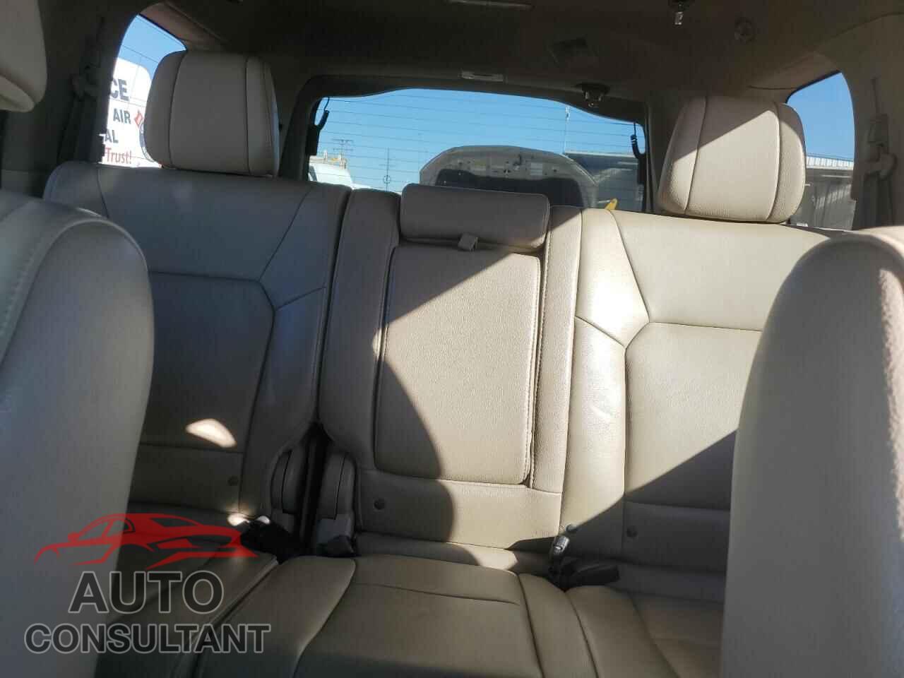 HONDA PILOT 2013 - 5FNYF4H53DB006777
