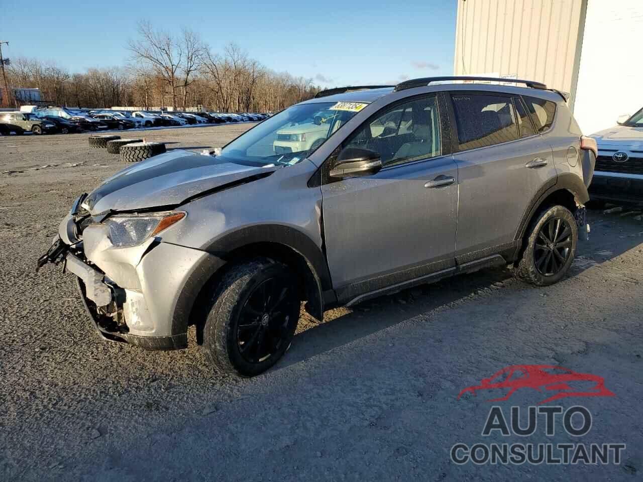 TOYOTA RAV4 2018 - 2T3RFREV5JW796577