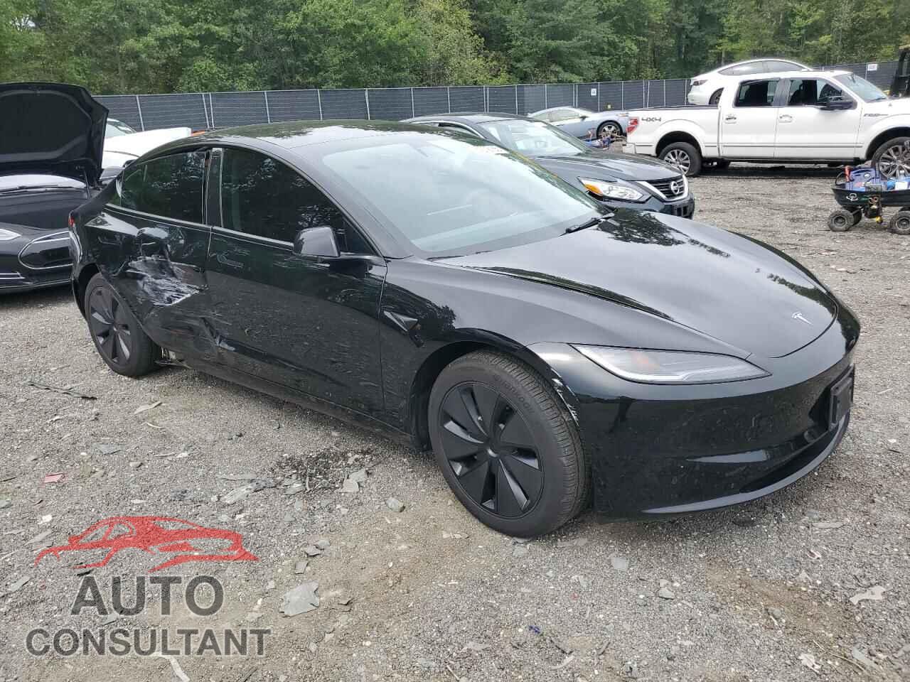 TESLA MODEL 3 2024 - 5YJ3E1EA3RF739951