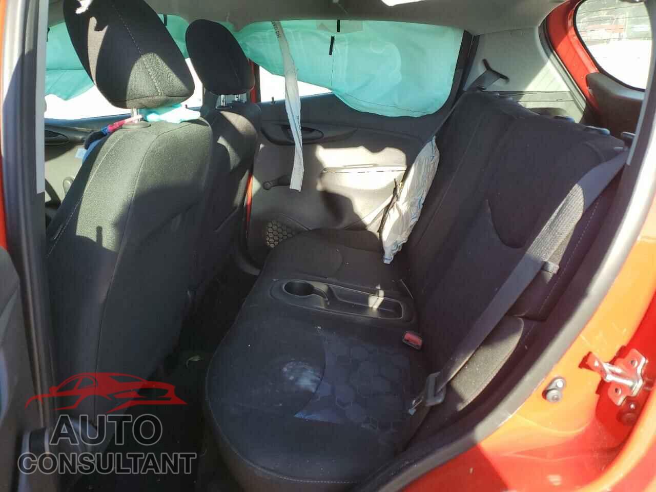 CHEVROLET SPARK 2018 - KL8CB6SA2JC429357