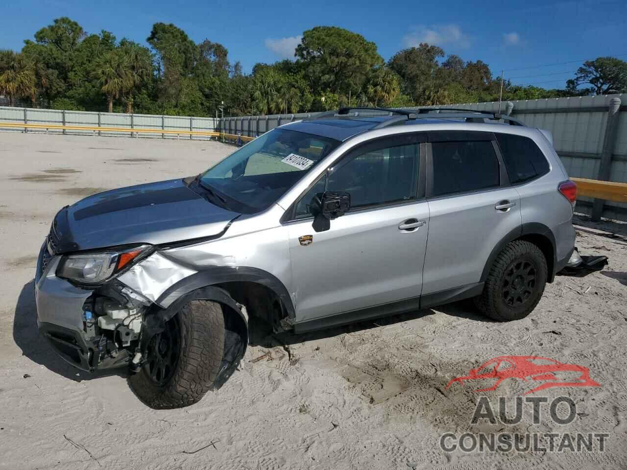 SUBARU FORESTER 2018 - JF2SJAEC0JH457216