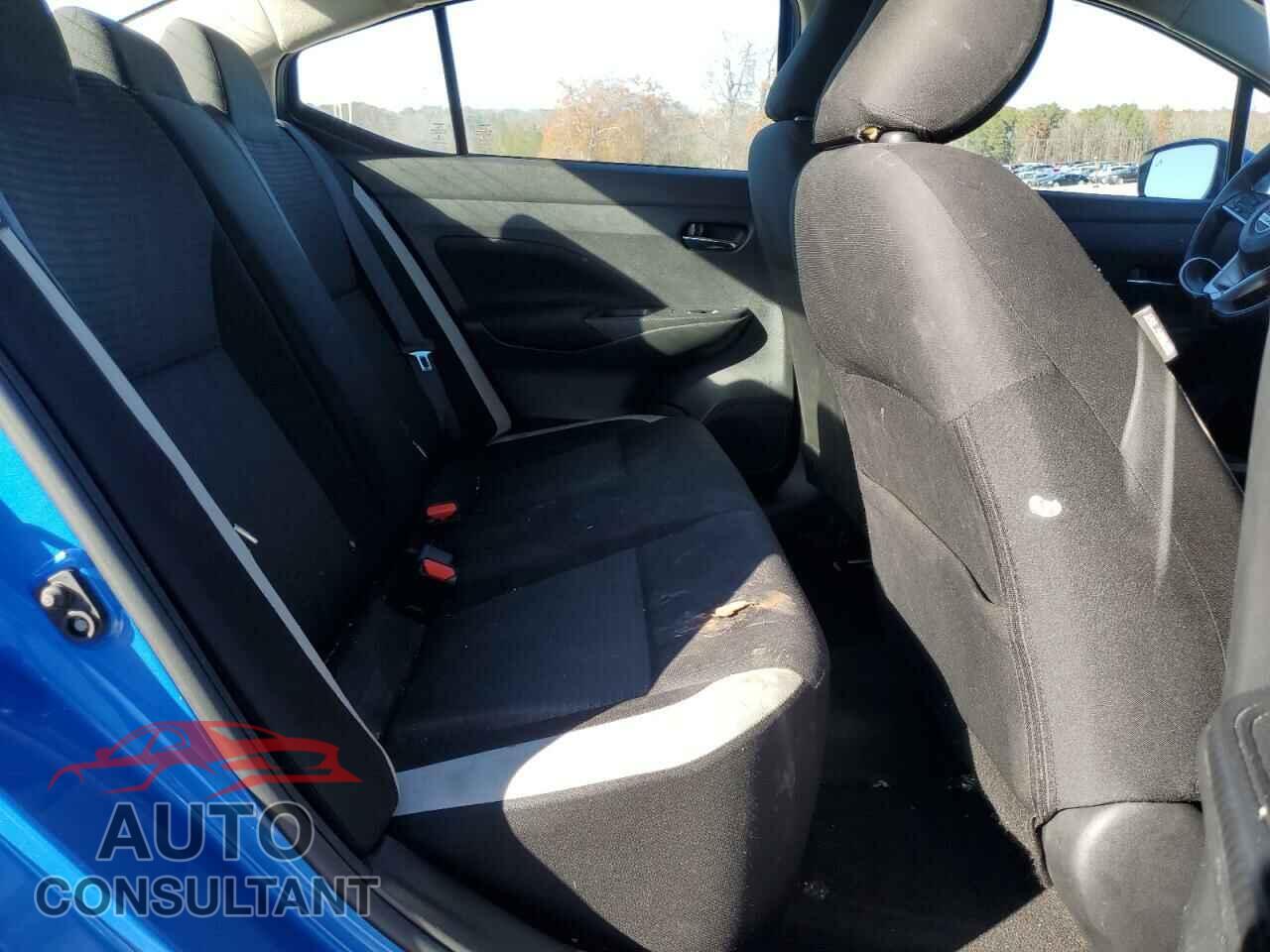 NISSAN VERSA 2021 - 3N1CN8EV2ML894080