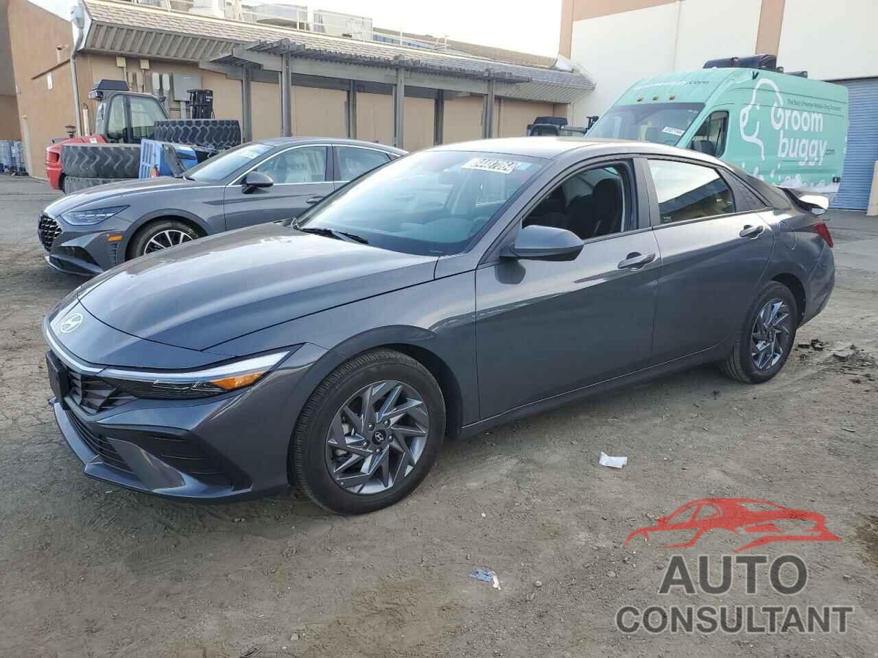 HYUNDAI ELANTRA 2024 - KMHLM4DG8RU695247