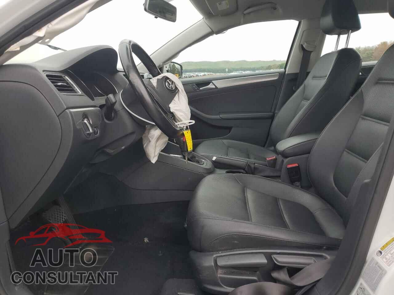VOLKSWAGEN JETTA 2017 - 3VWDB7AJ2HM301189