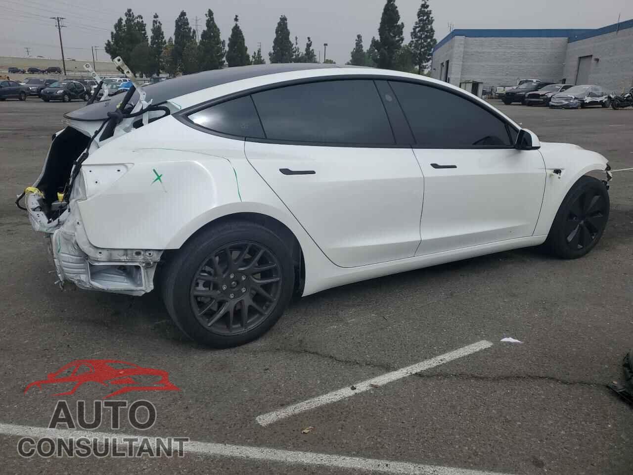 TESLA MODEL 3 2024 - 5YJ3E1EB5RF734095
