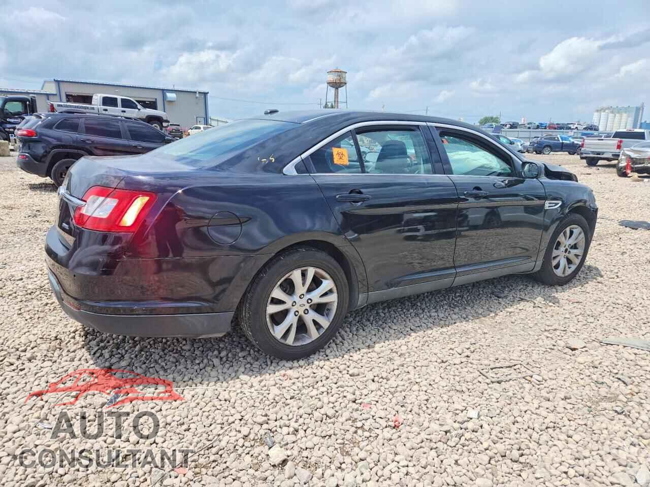 FORD TAURUS 2011 - 1FAHP2EW2BG190312