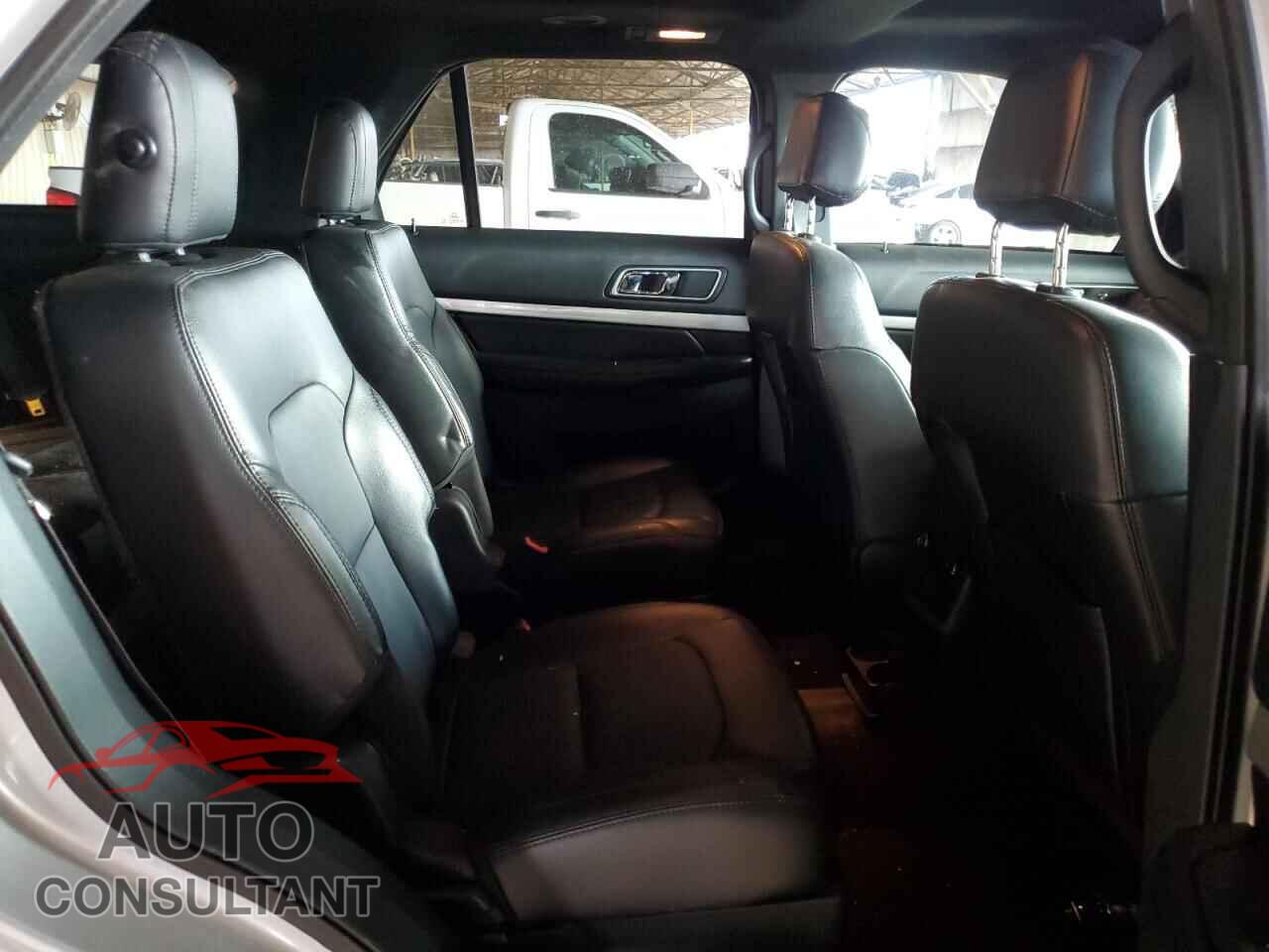 FORD EXPLORER 2017 - 1FM5K7D82HGD64461