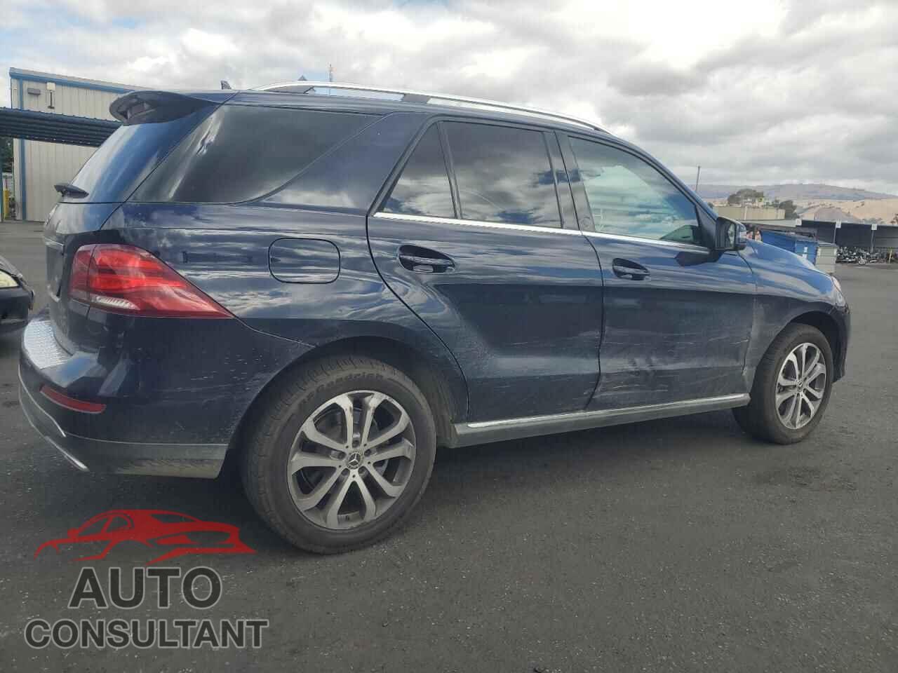 MERCEDES-BENZ GLE-CLASS 2017 - 4JGDA5JB8HA915515