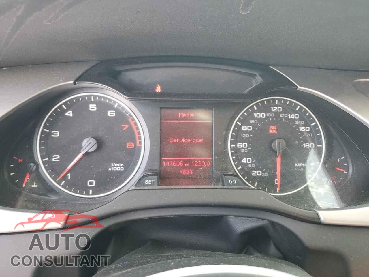 AUDI A4 2011 - WAUDFAFL4BA086642
