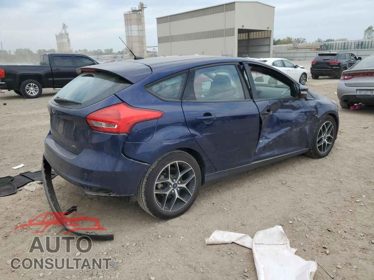 FORD FOCUS 2017 - 1FADP3M29HL346557
