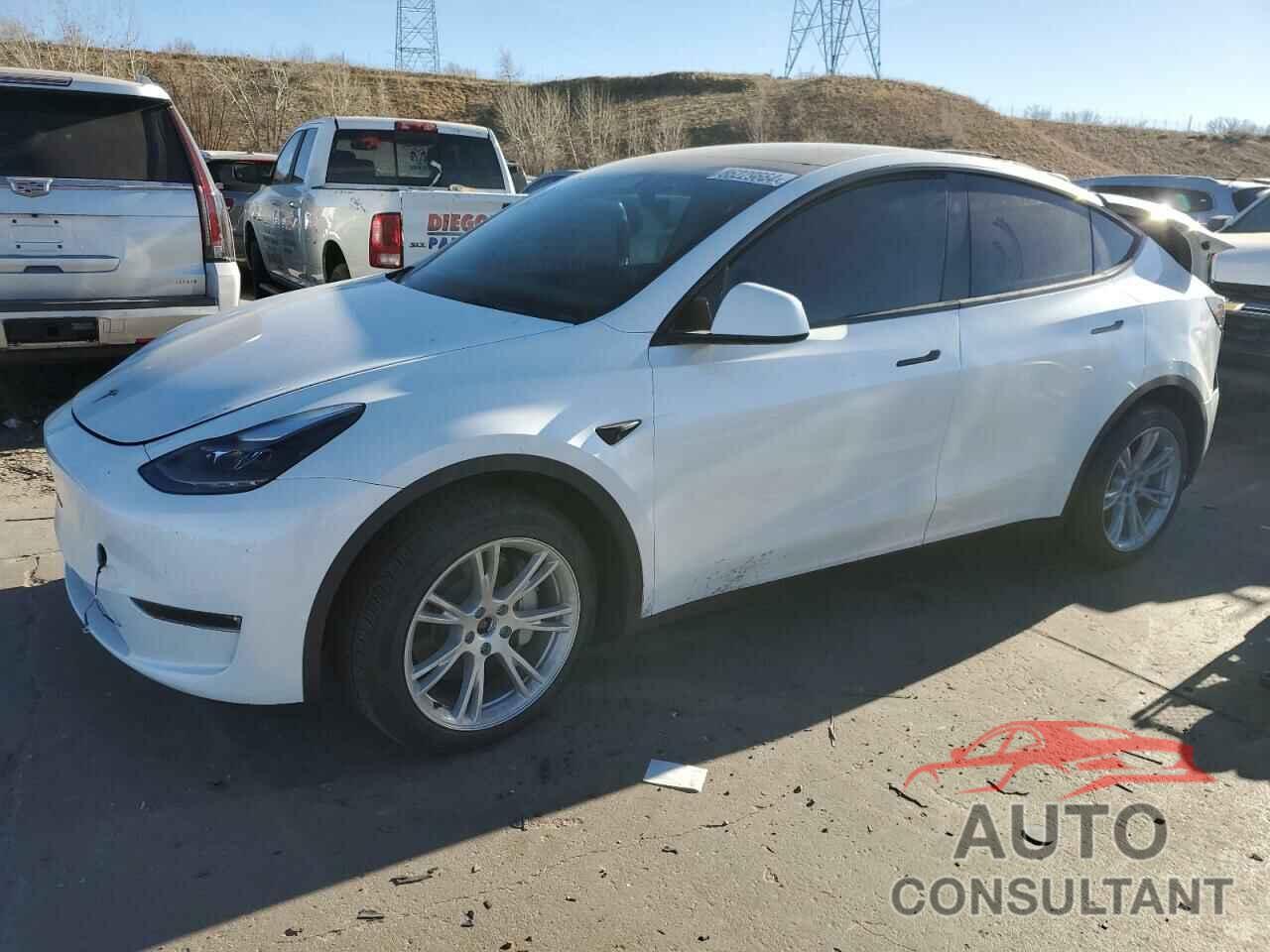 TESLA MODEL Y 2024 - 7SAYGDEE9RA268098