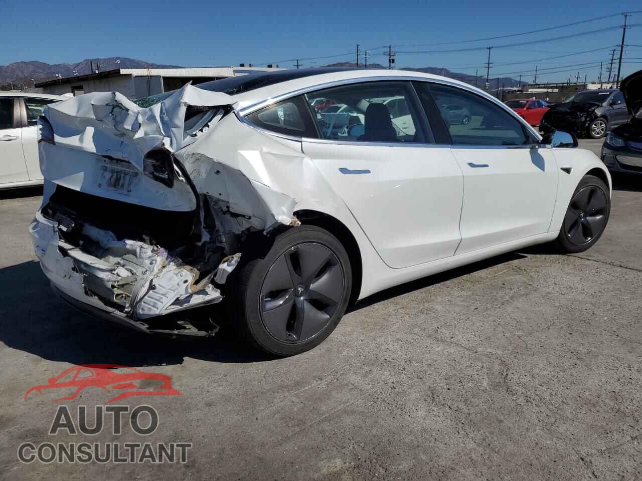 TESLA MODEL 3 2018 - 5YJ3E1EA8JF049617