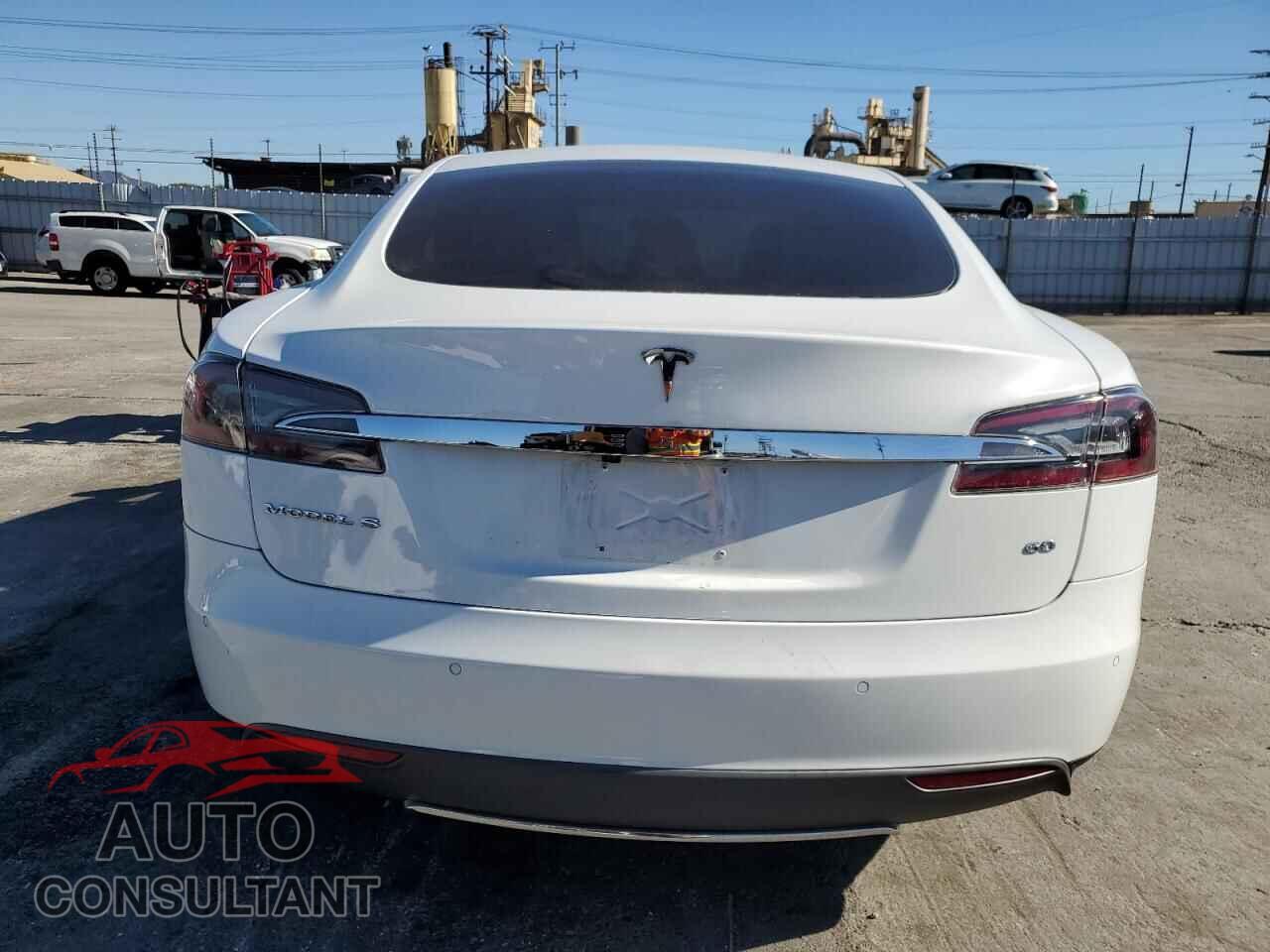 TESLA MODEL S 2015 - 5YJSA1S19FFP77014