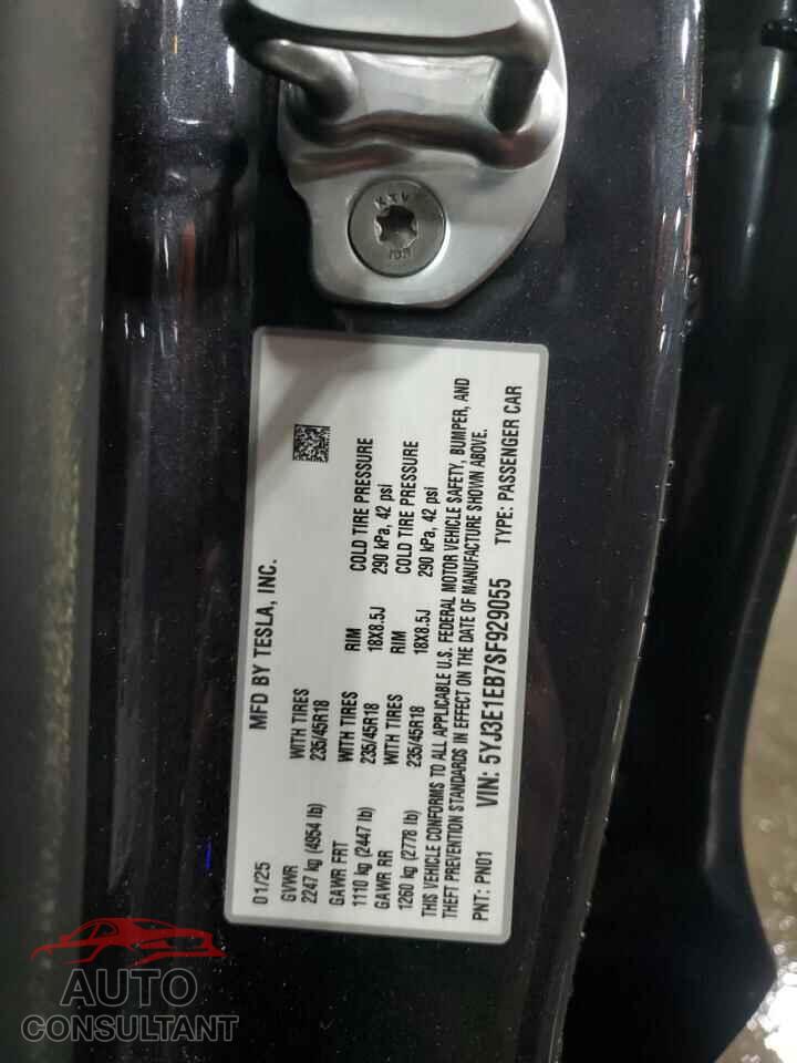 TESLA MODEL 3 2025 - 5YJ3E1EB7SF929055