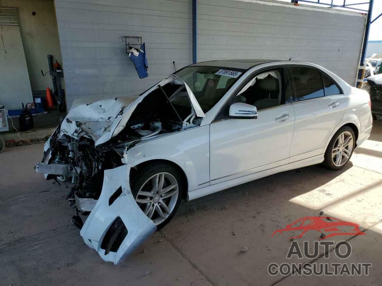 MERCEDES-BENZ C-CLASS 2013 - WDDGF8AB8DA881709