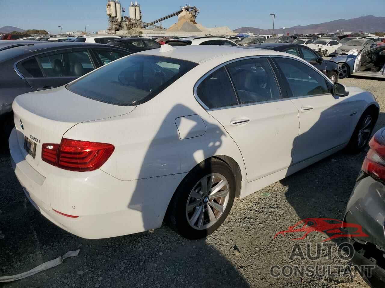 BMW 5 SERIES 2016 - WBA5A5C52GG352325