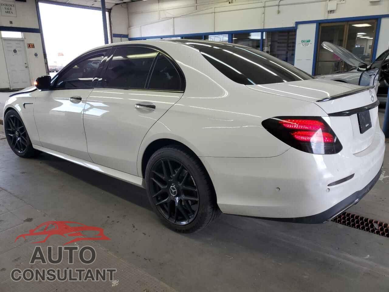 MERCEDES-BENZ E-CLASS 2019 - WDDZF4KB2KA532946