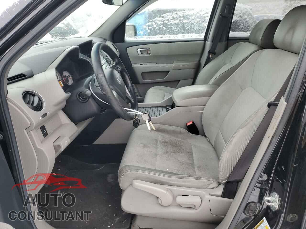 HONDA PILOT 2011 - 5FNYF3H22BB501100