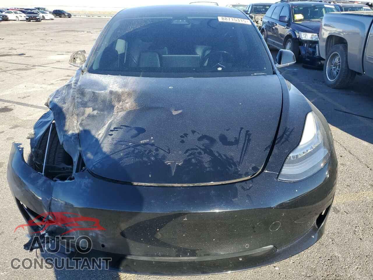TESLA MODEL 3 2018 - 5YJ3E1EA0JF049112