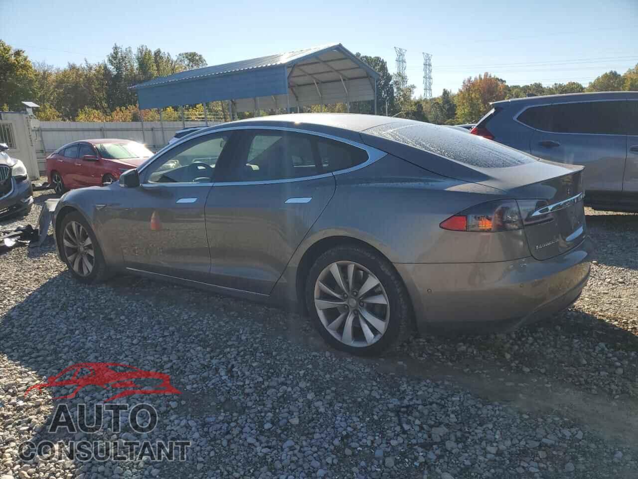 TESLA MODEL S 2015 - 5YJSA1E18FF101133