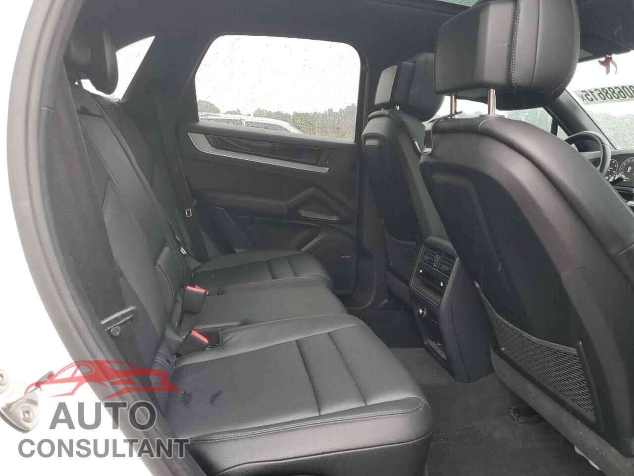 PORSCHE CAYENNE 2024 - WP1AA2AY4RDA04333