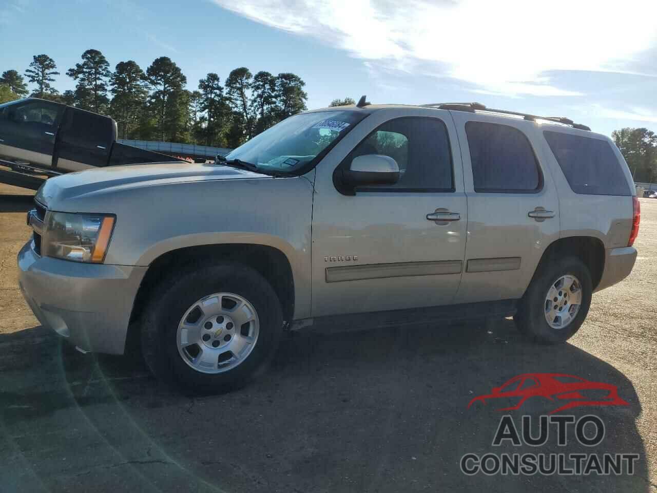 CHEVROLET TAHOE 2011 - 1GNSCAE09BR105382