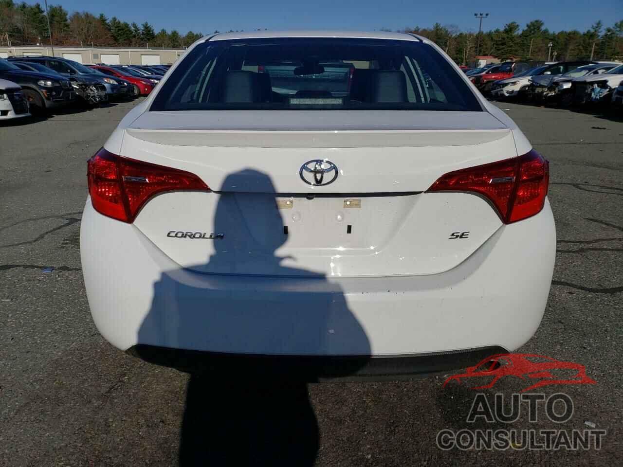 TOYOTA COROLLA 2019 - 5YFBURHEXKP884331