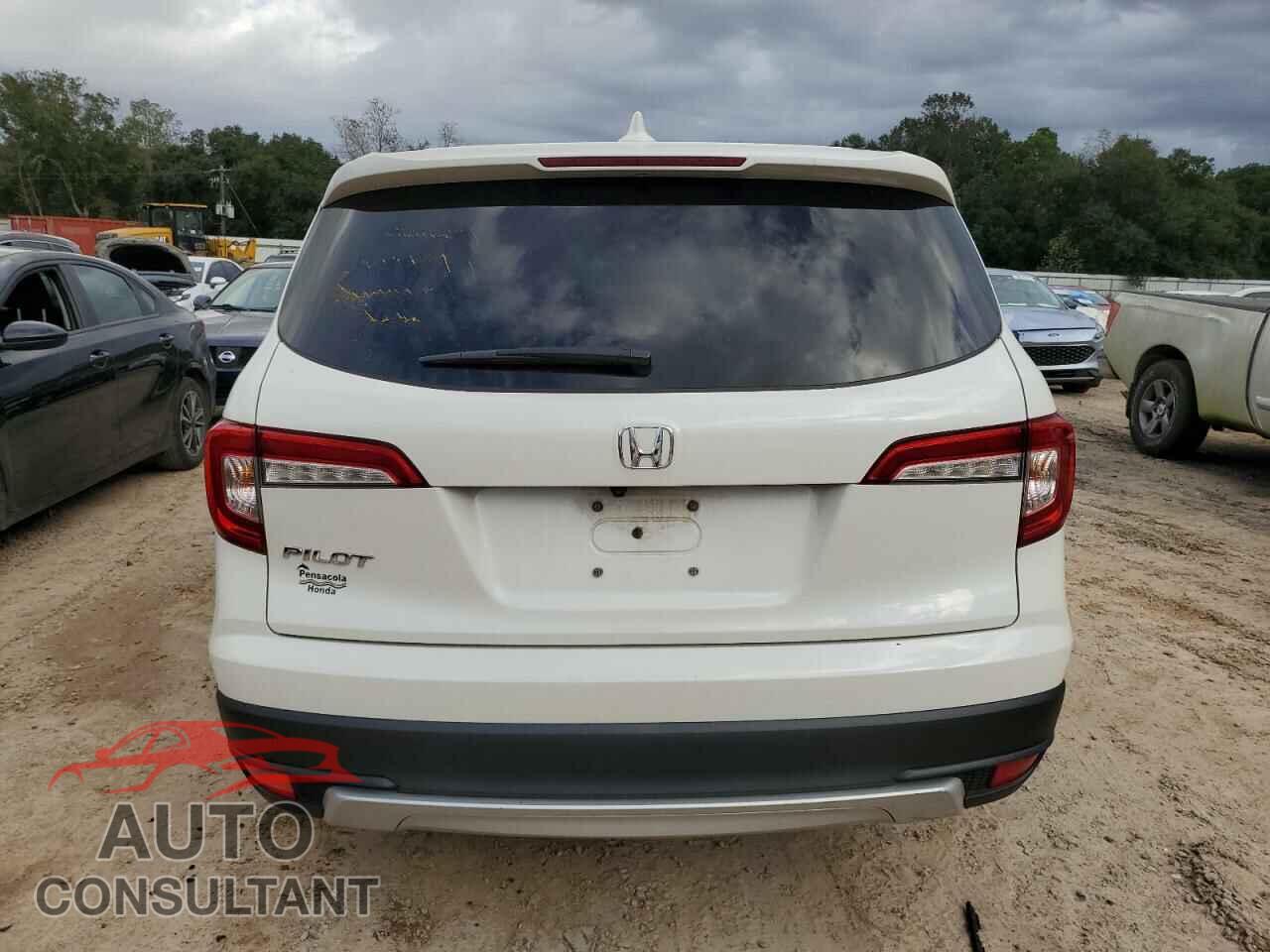 HONDA PILOT 2019 - 5FNYF5H43KB007793