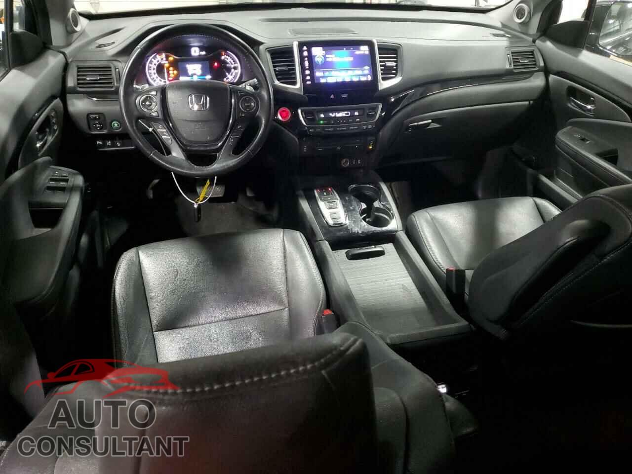 HONDA PILOT 2017 - 5FNYF6H95HB096924