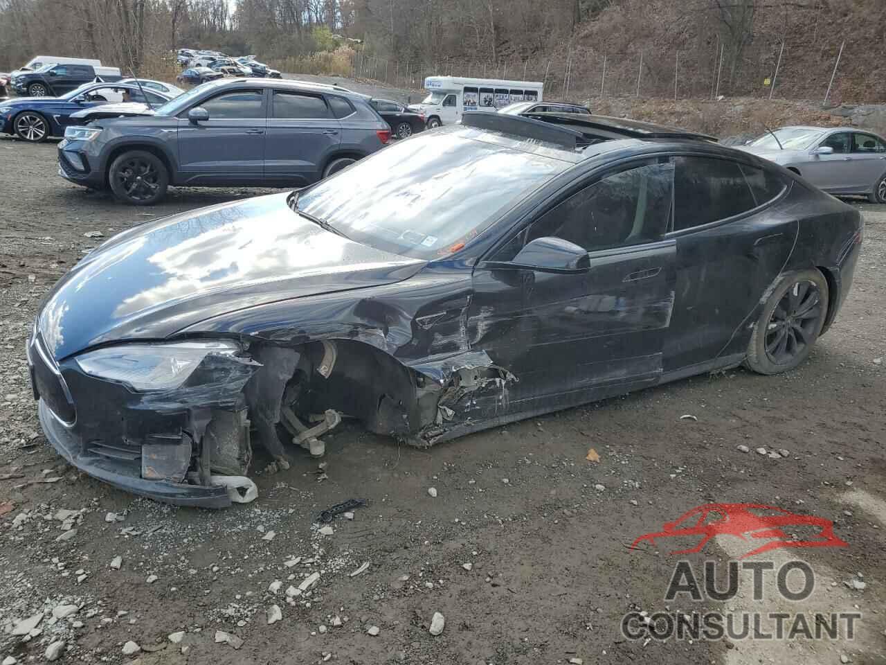 TESLA MODEL S 2015 - 5YJSA1E22FF115361