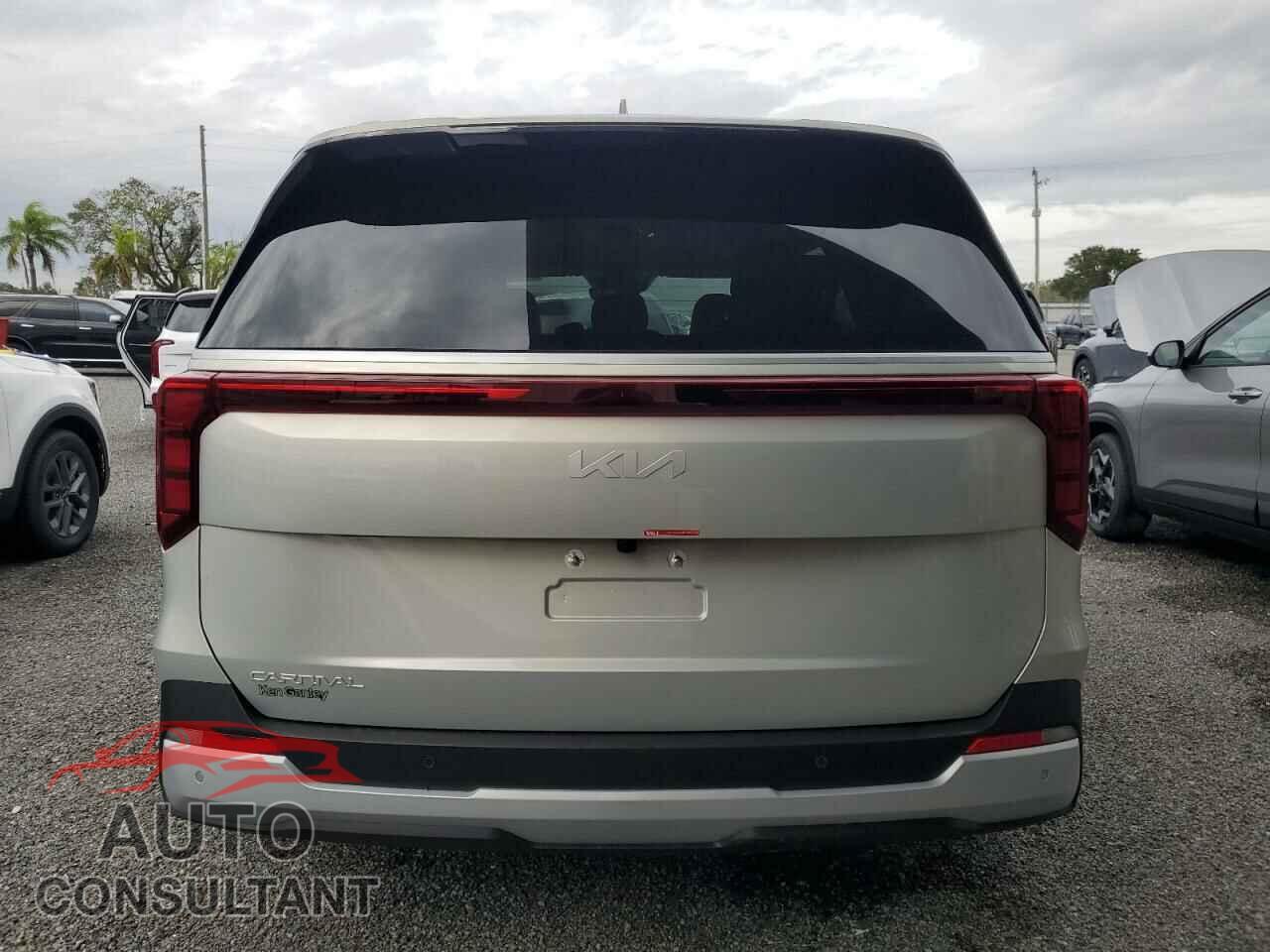 KIA CARNIVAL E 2025 - KNDNC5K38S6479110